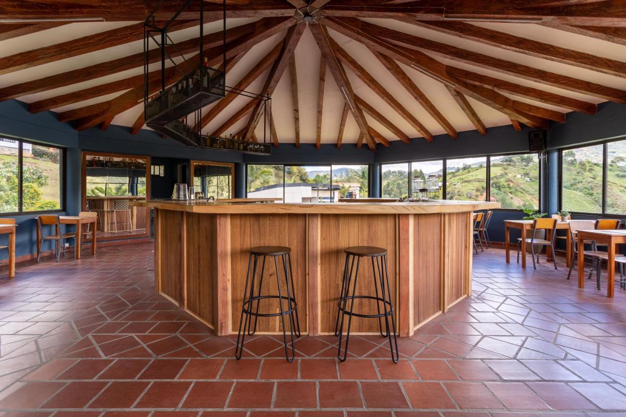 Soy Local Guatape Hotel Екстериор снимка