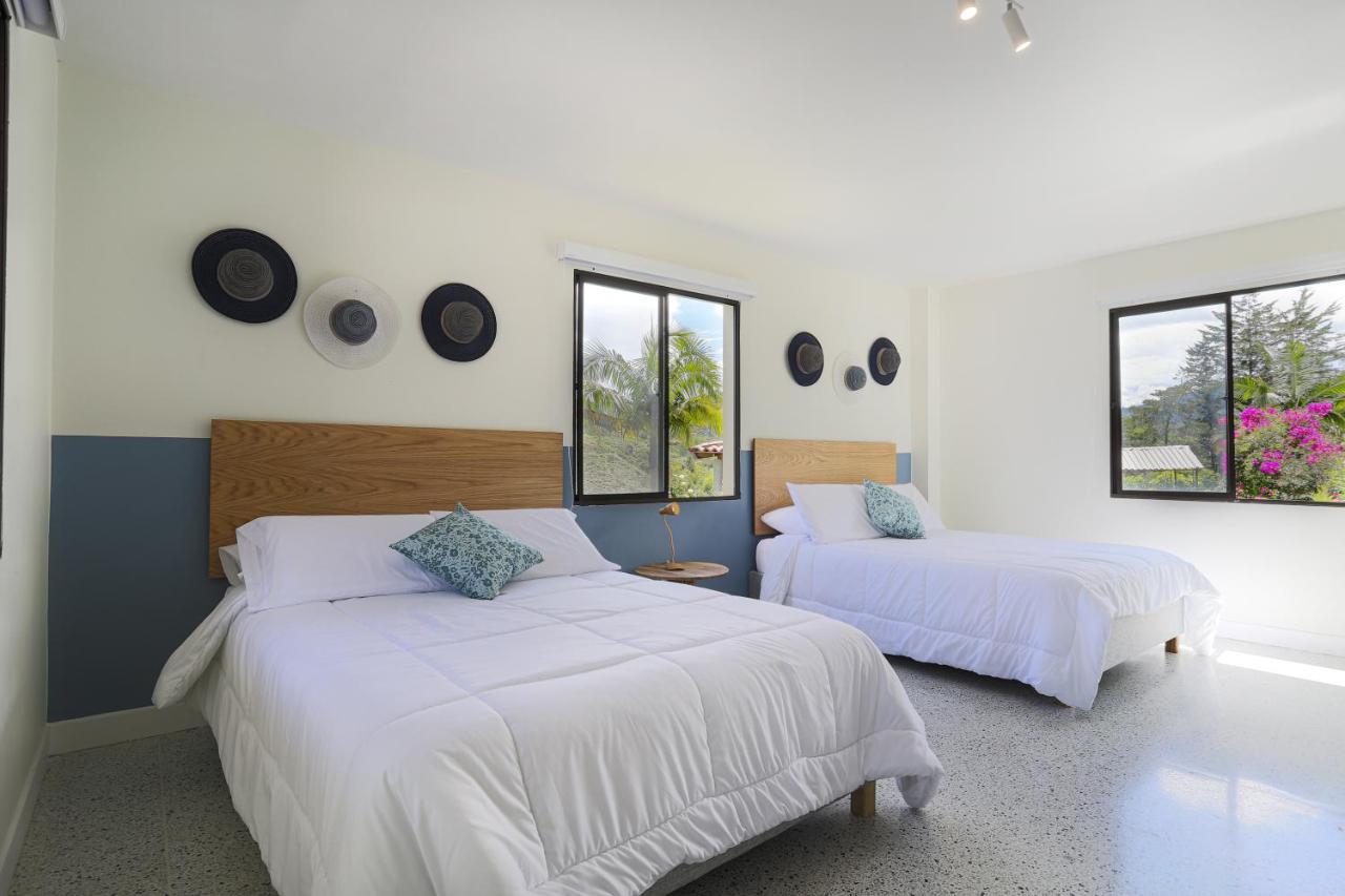 Soy Local Guatape Hotel Екстериор снимка
